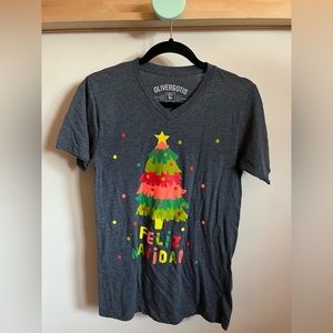EUC Oliver & Otis holiday graphic tee